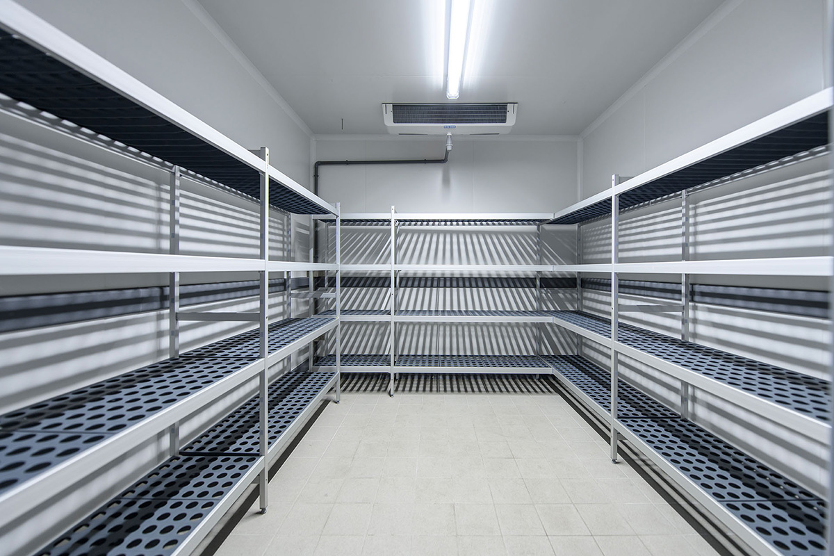Câmara Frigorífica - Supermercado Kero